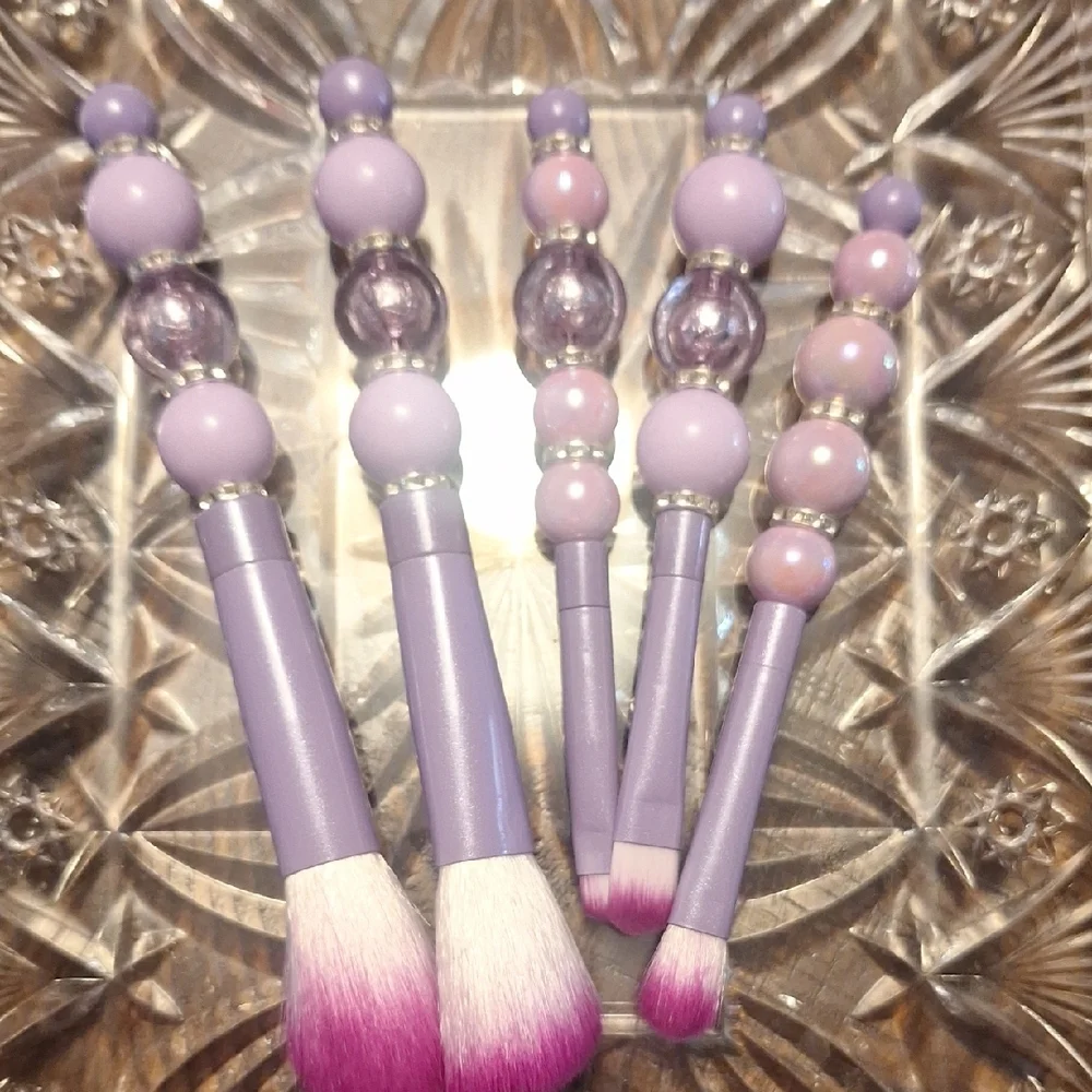 Elegant Purple Makeup Brush Set